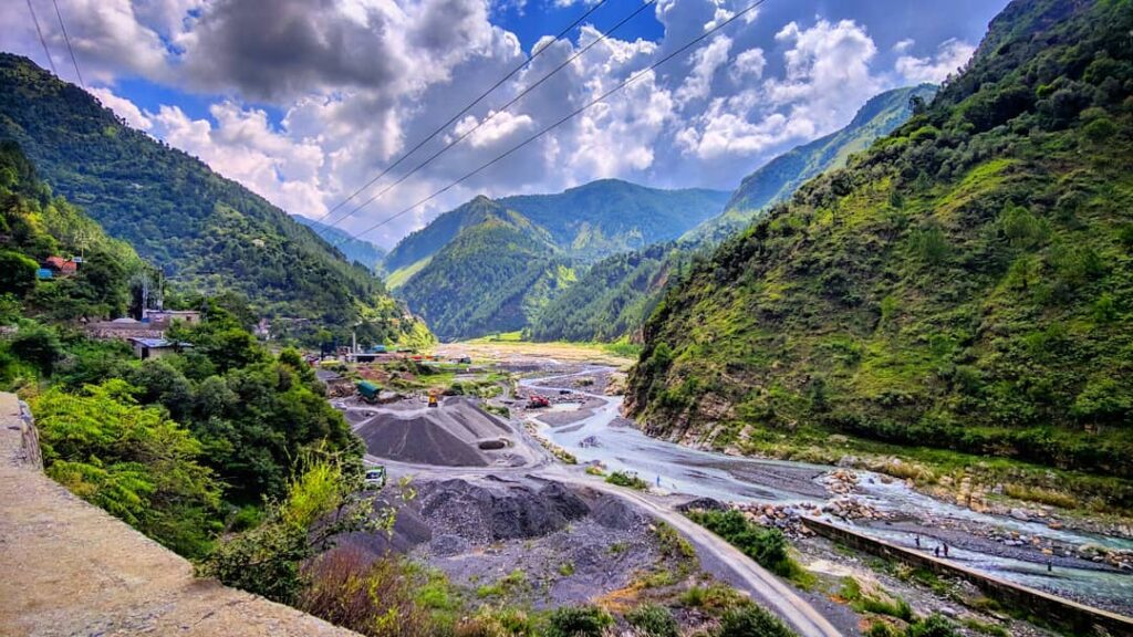 Chardham Yatra Packages for Solo Travelers: Embark on a Transformational Adventure.